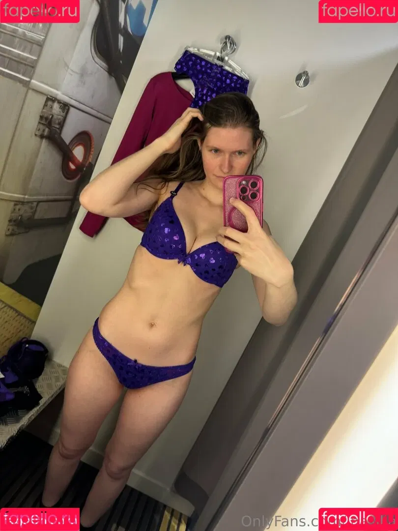InaSilja Onlyfans Photo Gallery 