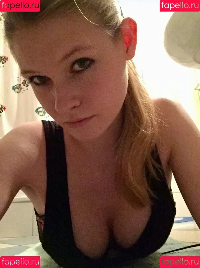 InaSilja Onlyfans Photo Gallery 