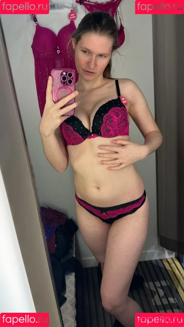 InaSilja Onlyfans Photo Gallery 