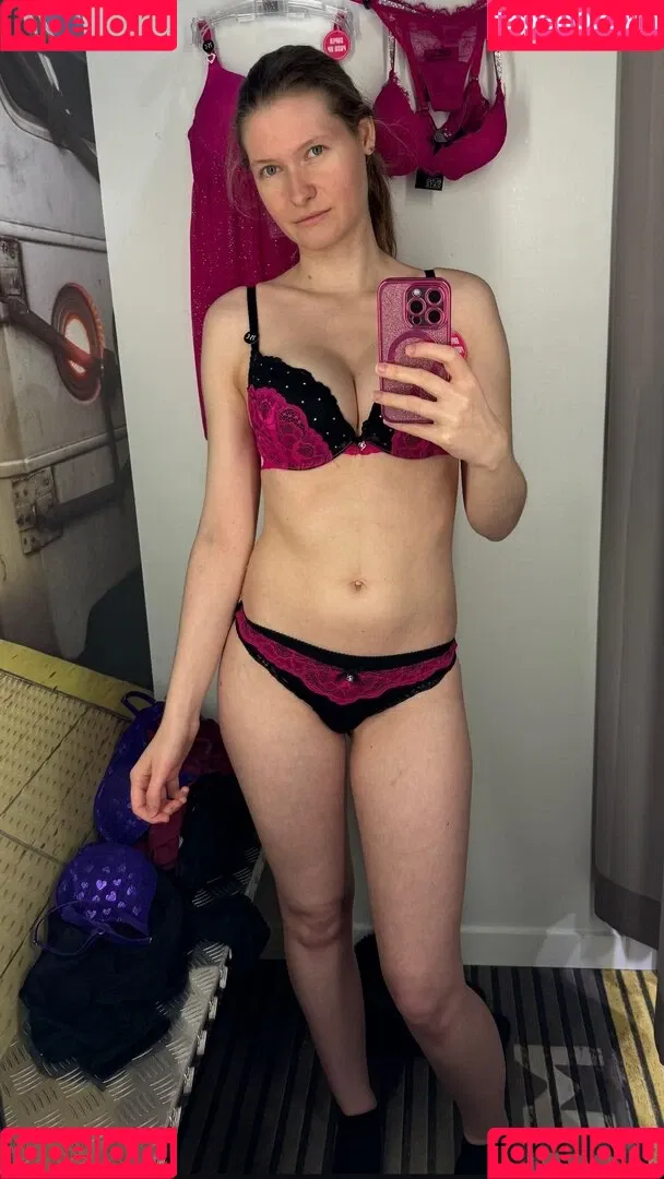 InaSilja Onlyfans Photo Gallery 