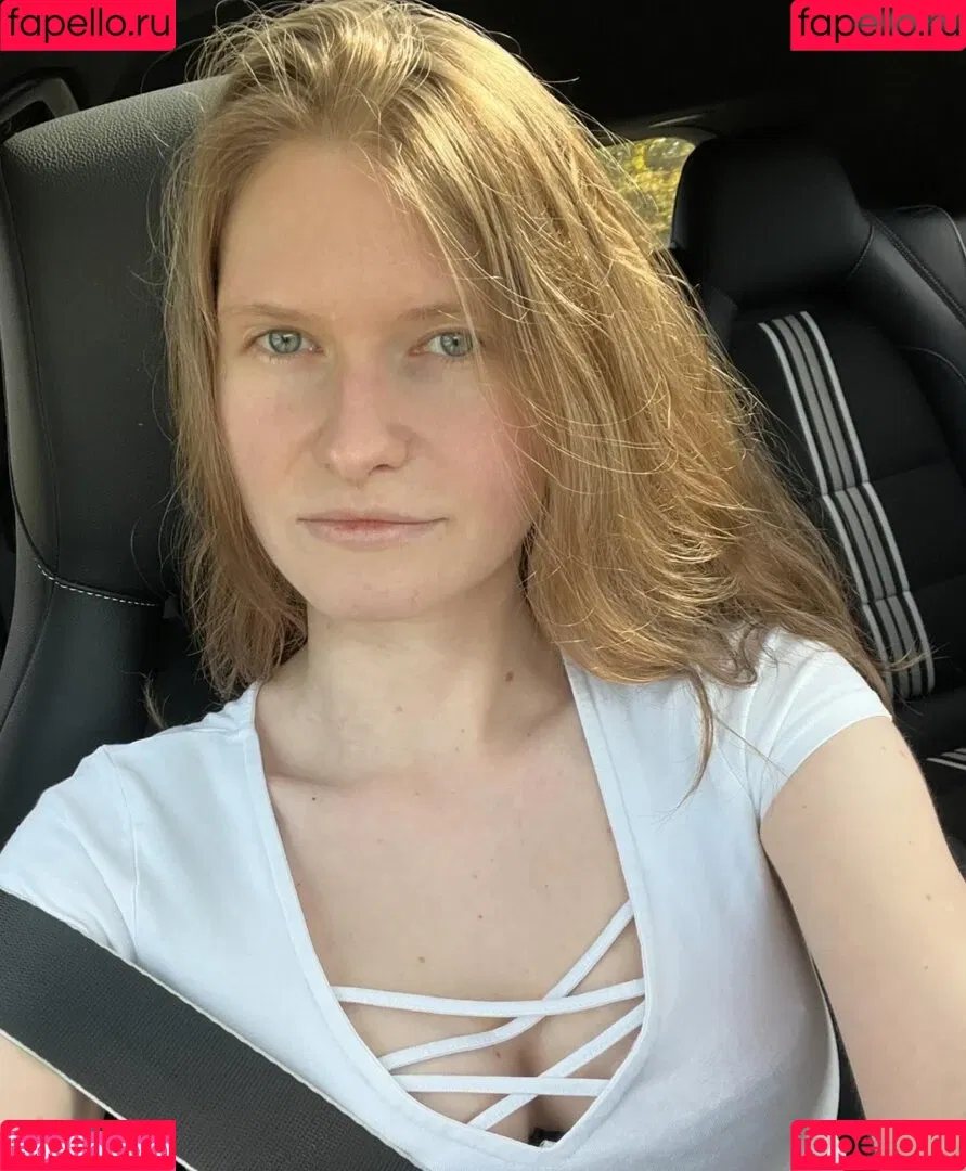 InaSilja Onlyfans Photo Gallery 