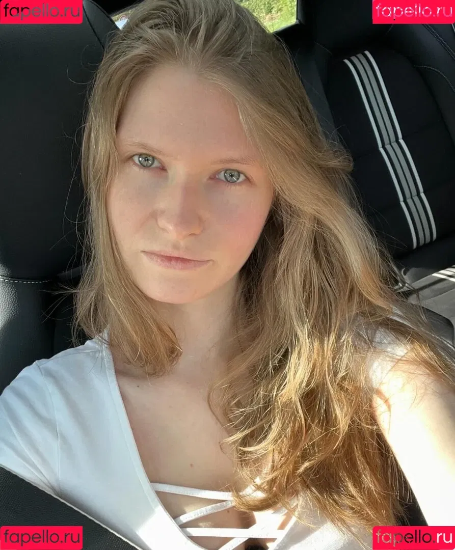 InaSilja Onlyfans Photo Gallery 