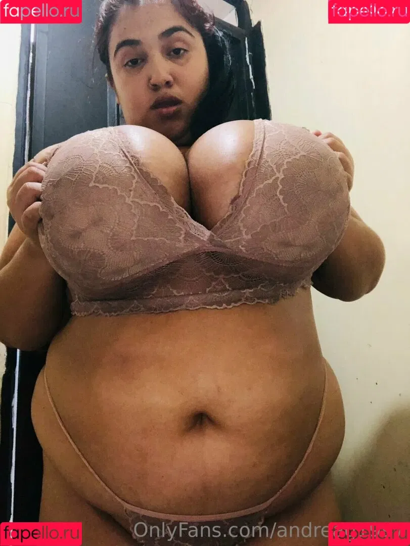 Andrea González Onlyfans Photo Gallery 