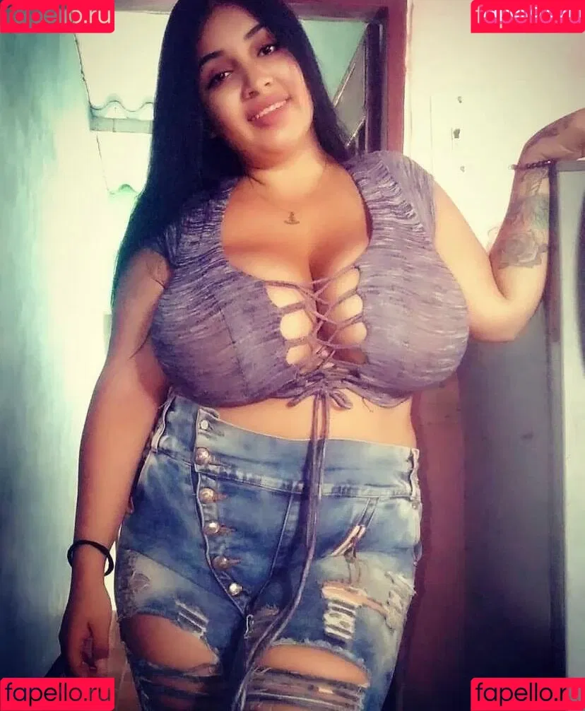 Andrea González Onlyfans Photo Gallery 