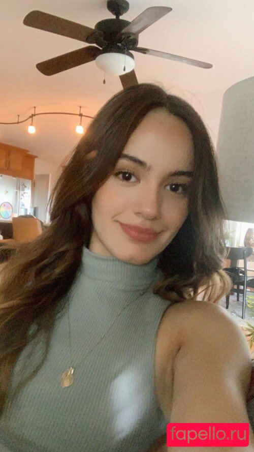 Andrea González Onlyfans Photo Gallery 