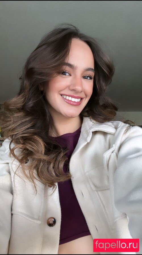 Andrea González Onlyfans Photo Gallery 