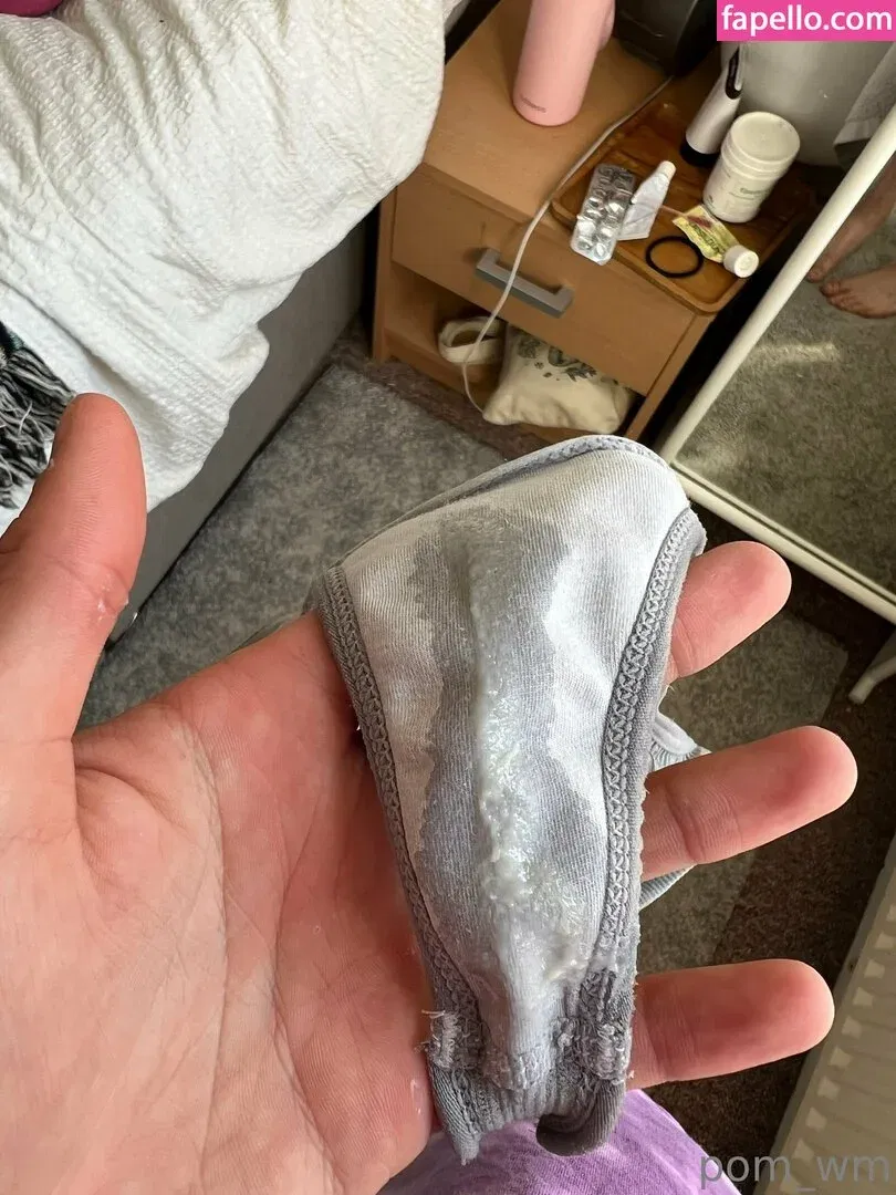 pom_wm Onlyfans Photo Gallery 