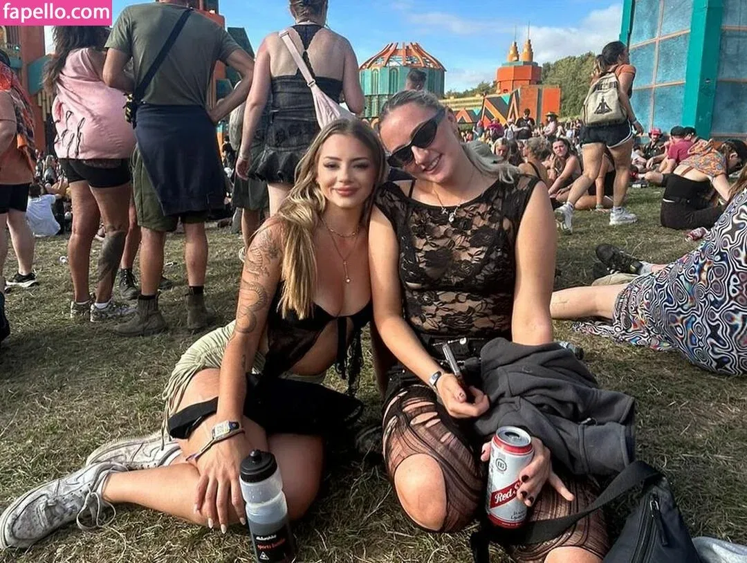 pom_wm Onlyfans Photo Gallery 