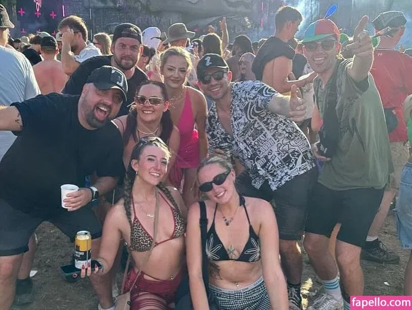 pom_wm Onlyfans Photo Gallery 