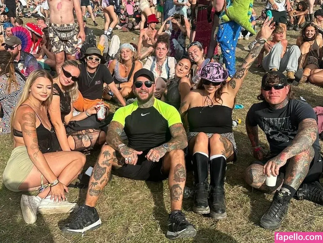 pom_wm Onlyfans Photo Gallery 