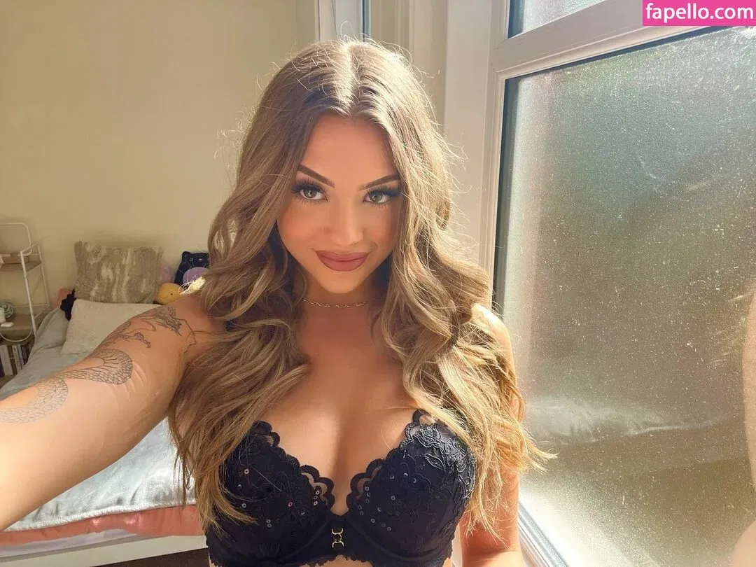 pom_wm Onlyfans Photo Gallery 