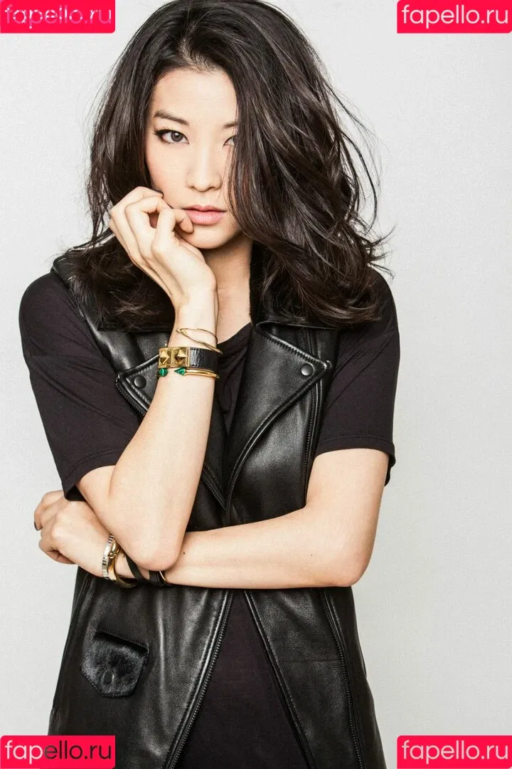 Arden Cho Onlyfans Photo Gallery 