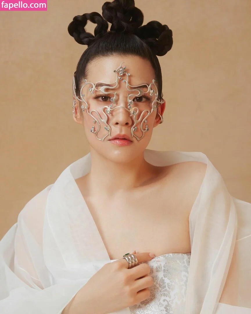 Arden Cho Onlyfans Photo Gallery 