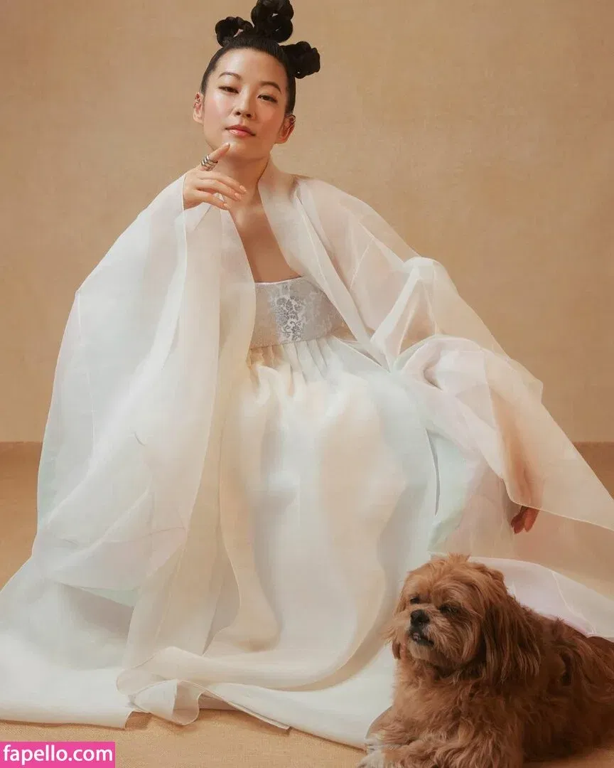 Arden Cho Onlyfans Photo Gallery 