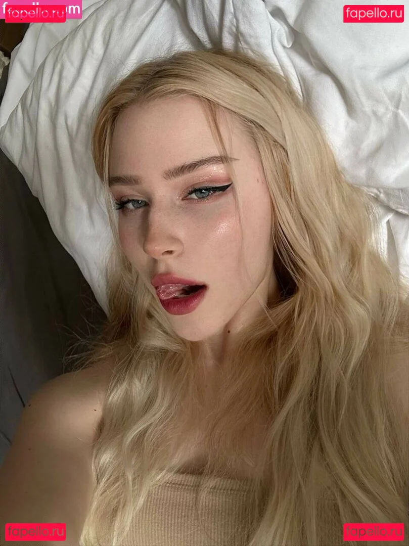 nikkibeiar Onlyfans Photo Gallery 