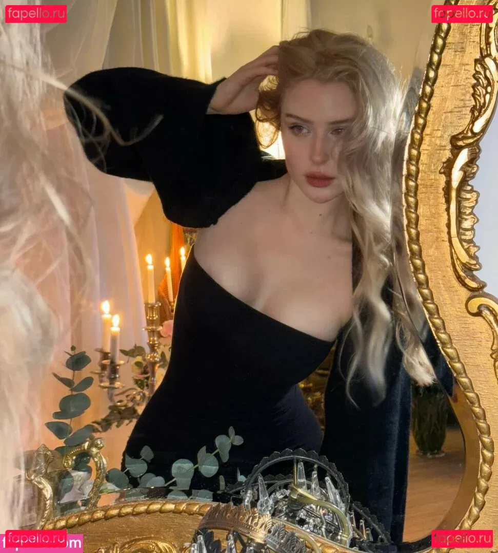 nikkibeiar Onlyfans Photo Gallery 