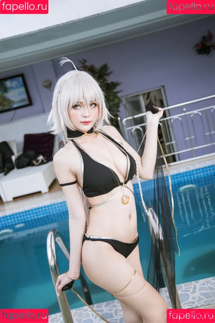 Azami San Onlyfans Photo Gallery 