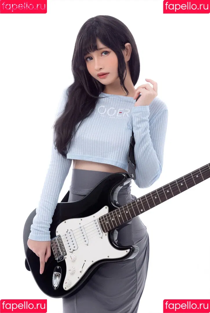 Azami San Onlyfans Photo Gallery 
