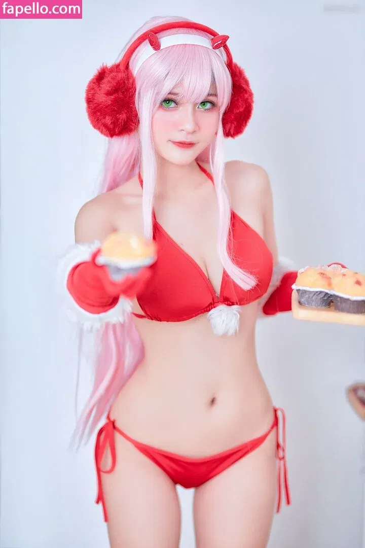 Azami San Onlyfans Photo Gallery 