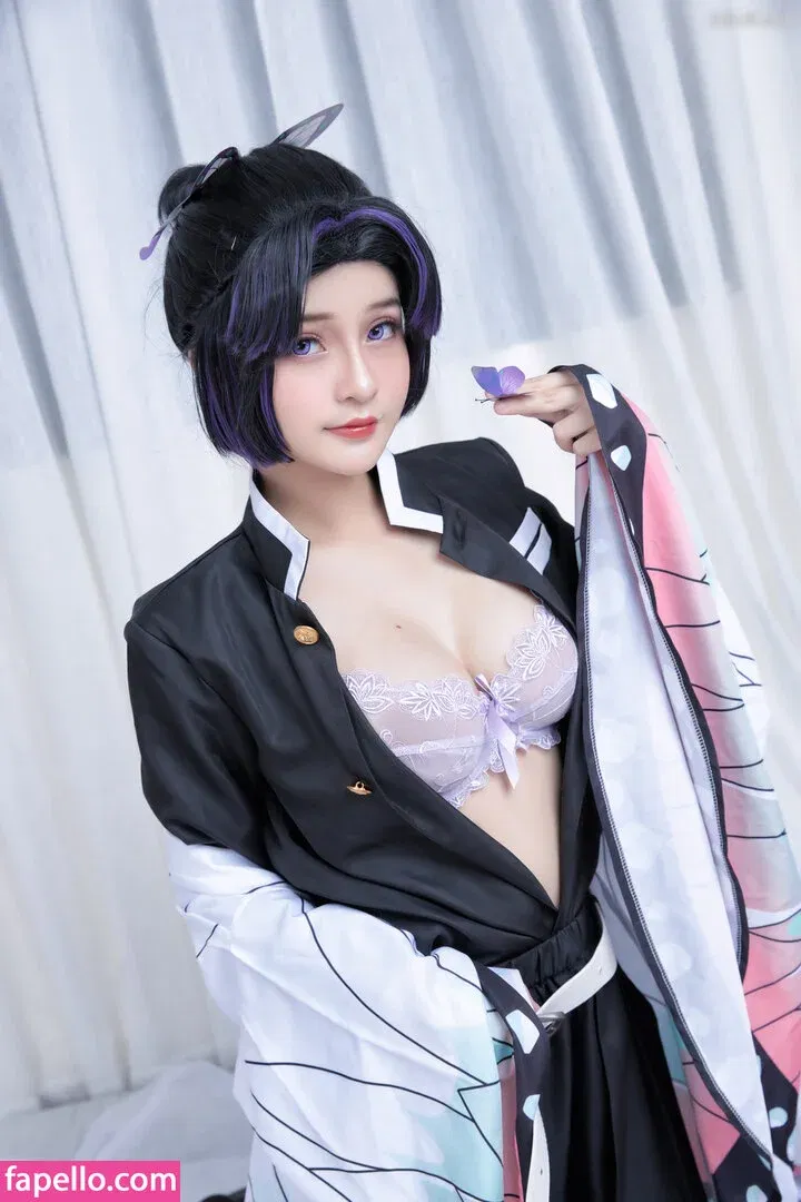 Azami San Onlyfans Photo Gallery 