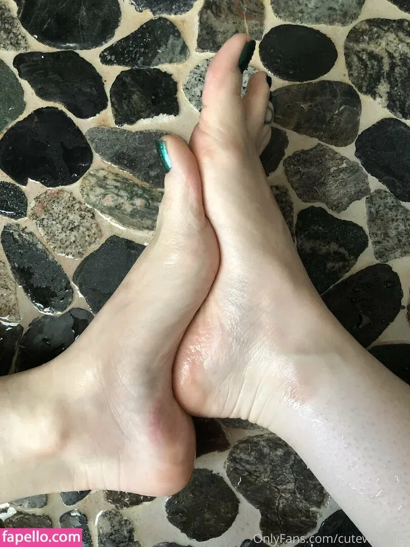 cutewebbies Onlyfans Photo Gallery 