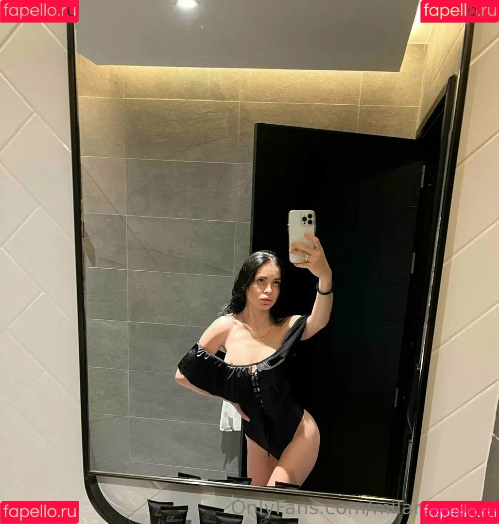 milana.moor Onlyfans Photo Gallery 