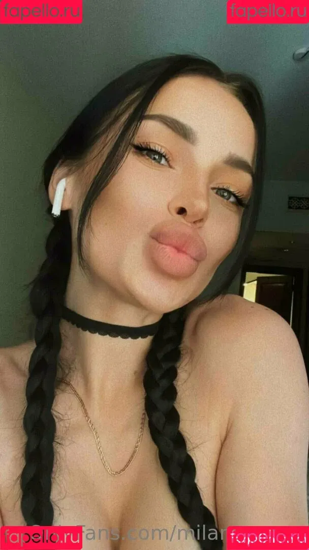 milana.moor Onlyfans Photo Gallery 