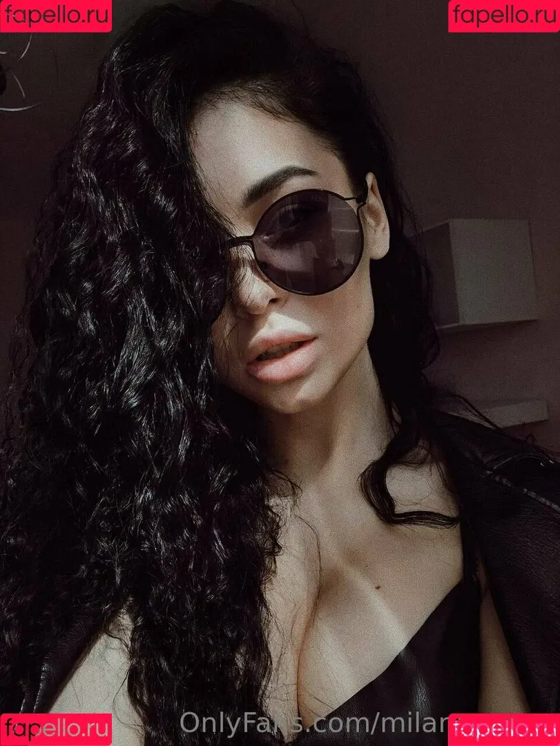milana.moor Onlyfans Photo Gallery 