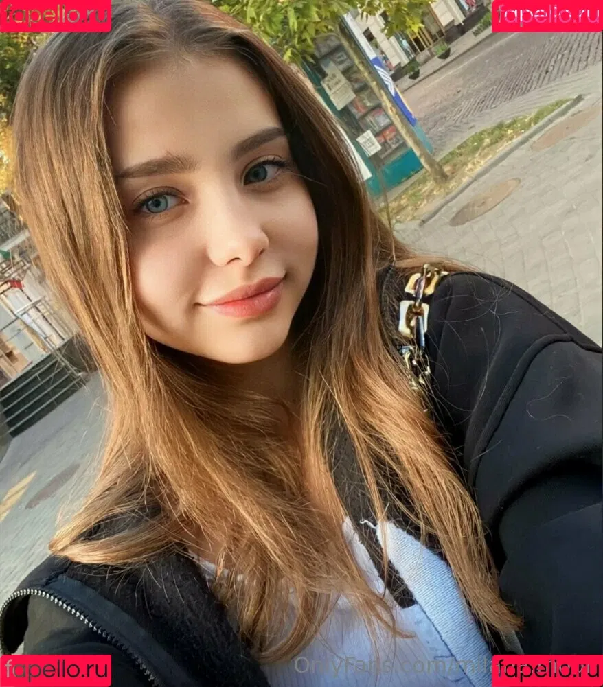 milana.moor Onlyfans Photo Gallery 