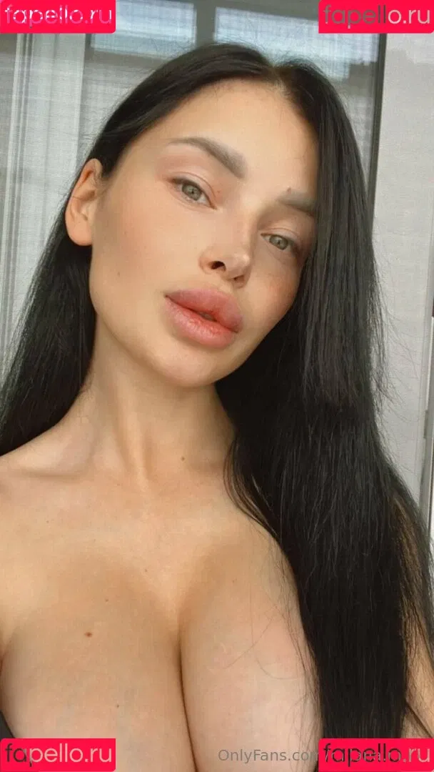 milana.moor Onlyfans Photo Gallery 