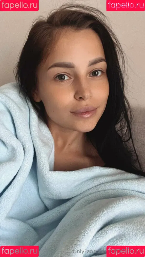 milana.moor Onlyfans Photo Gallery 