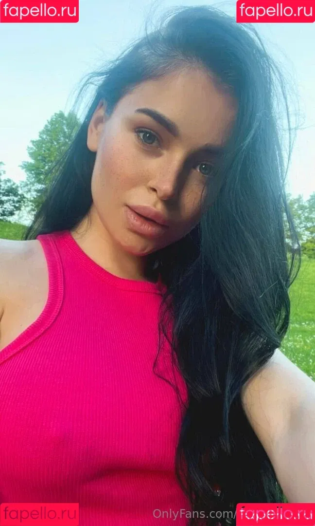 milana.moor Onlyfans Photo Gallery 