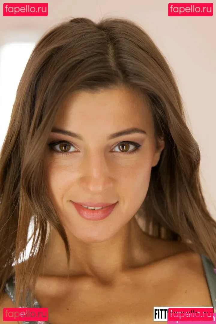 milana.moor Onlyfans Photo Gallery 