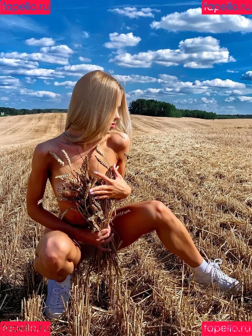 viki_doux Onlyfans Photo Gallery 