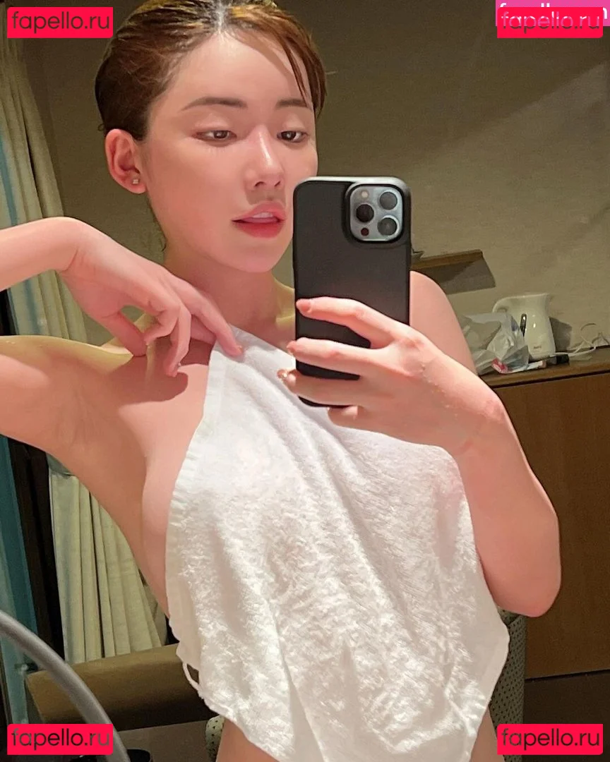 viki_doux Onlyfans Photo Gallery 