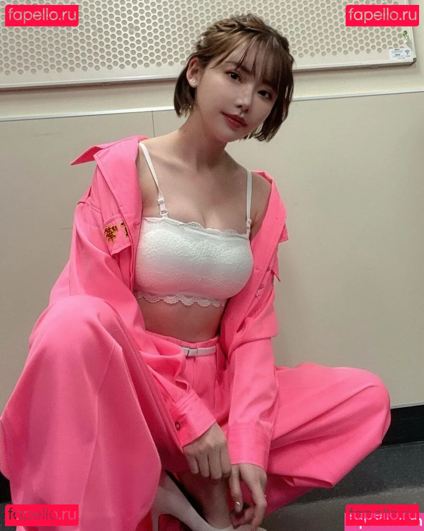 viki_doux Onlyfans Photo Gallery 