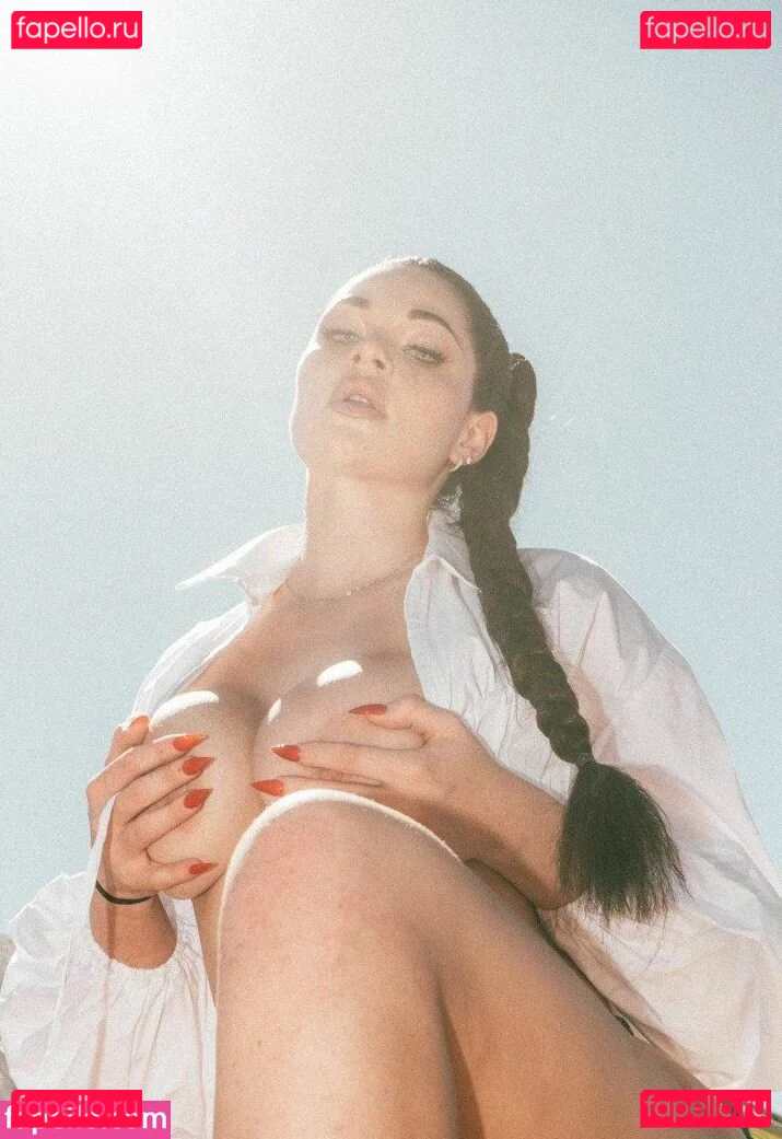 Skyla Novea Onlyfans Photo Gallery 