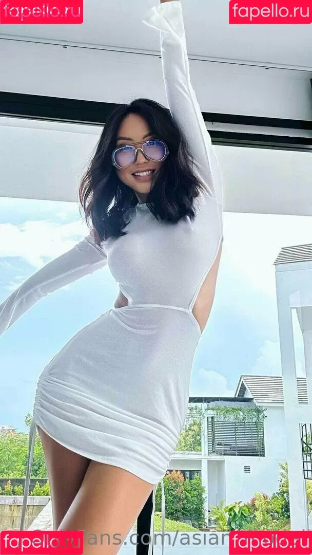 lily69 Onlyfans Photo Gallery 