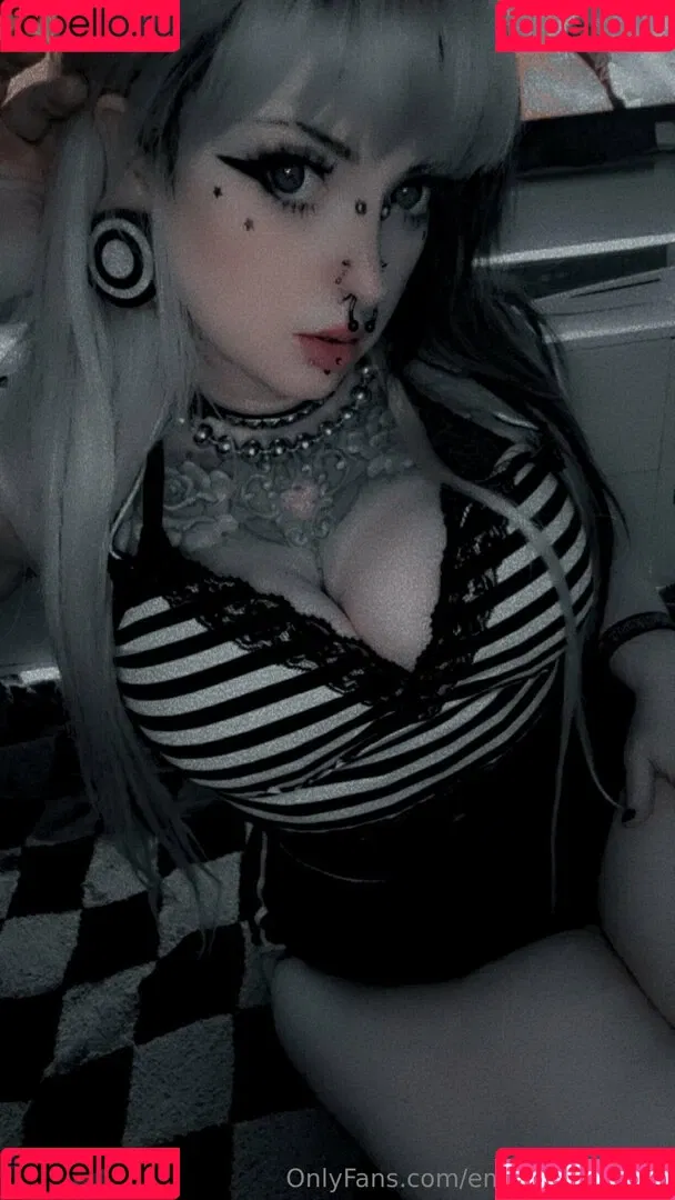 Emmamaybyte Onlyfans Photo Gallery 