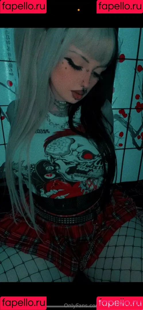Emmamaybyte Onlyfans Photo Gallery 