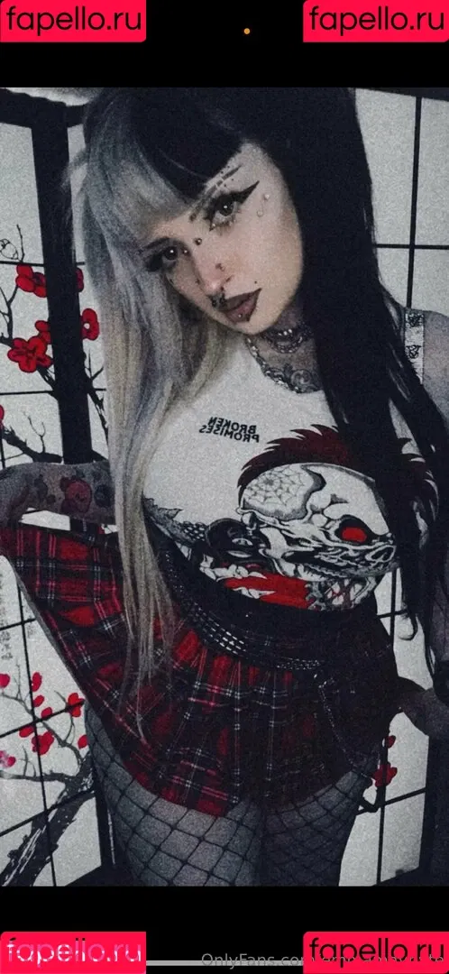 Emmamaybyte Onlyfans Photo Gallery 
