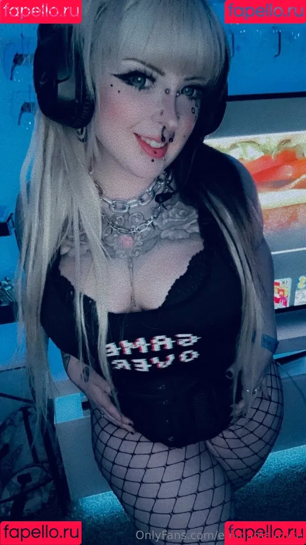 Emmamaybyte Onlyfans Photo Gallery 