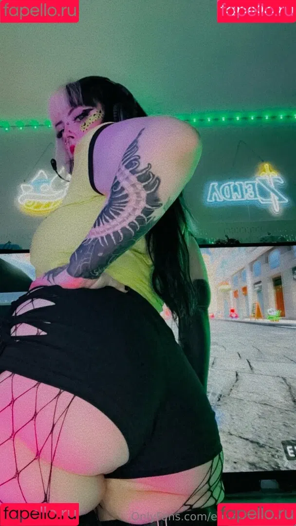 Emmamaybyte Onlyfans Photo Gallery 