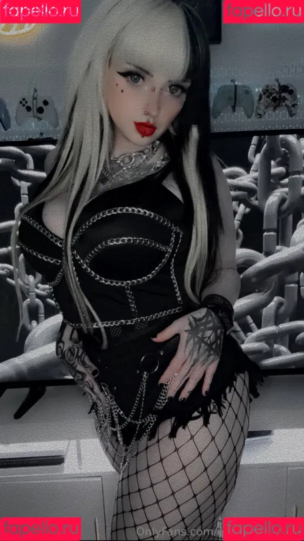 Emmamaybyte Onlyfans Photo Gallery 