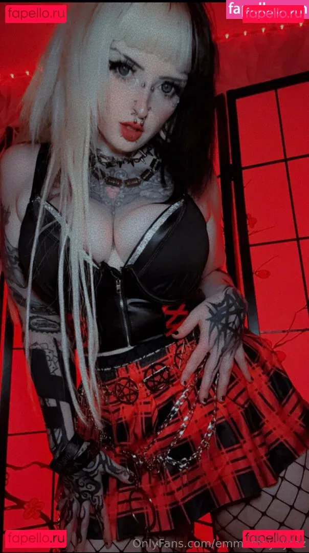 Emmamaybyte Onlyfans Photo Gallery 