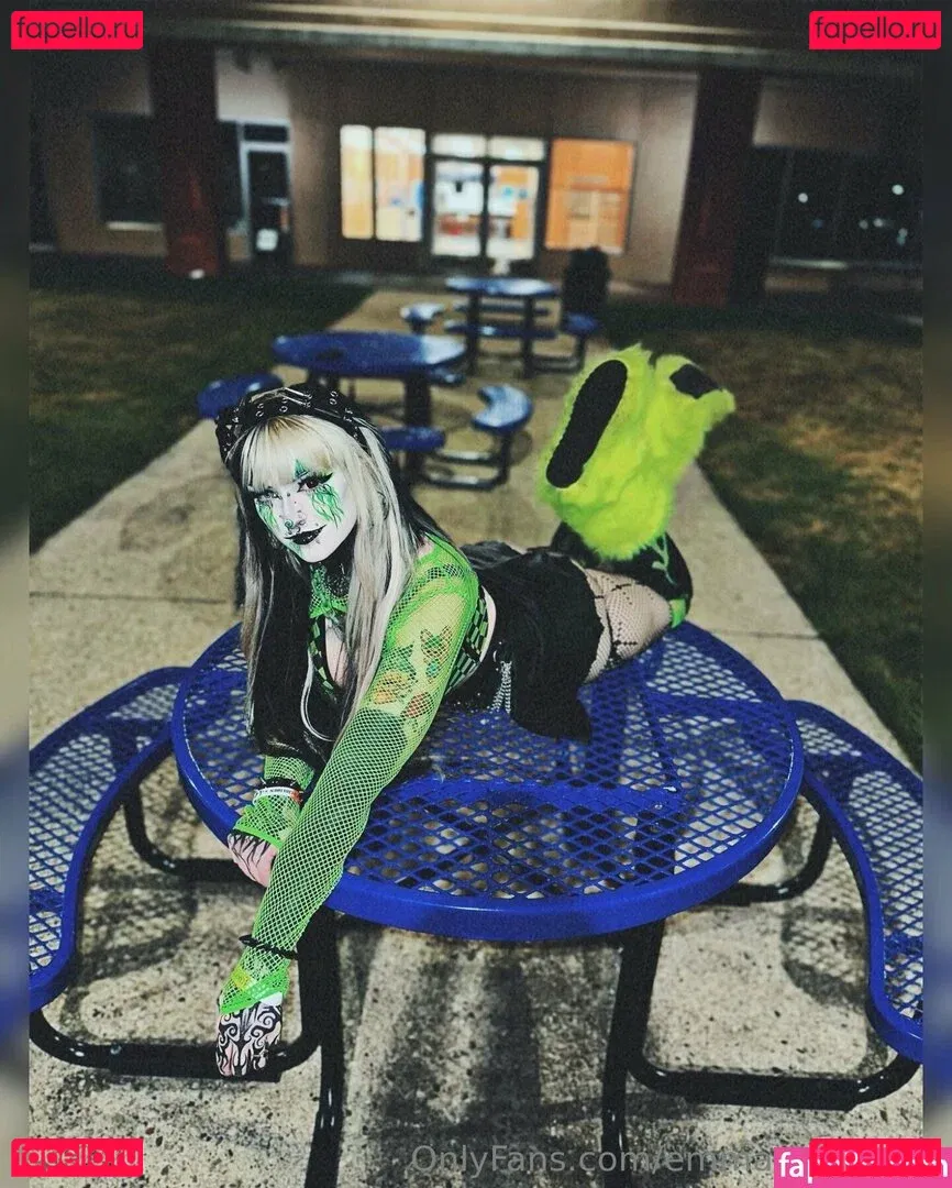 Emmamaybyte Onlyfans Photo Gallery 