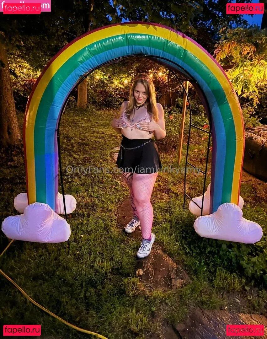 iamkinkyamy Onlyfans Photo Gallery 