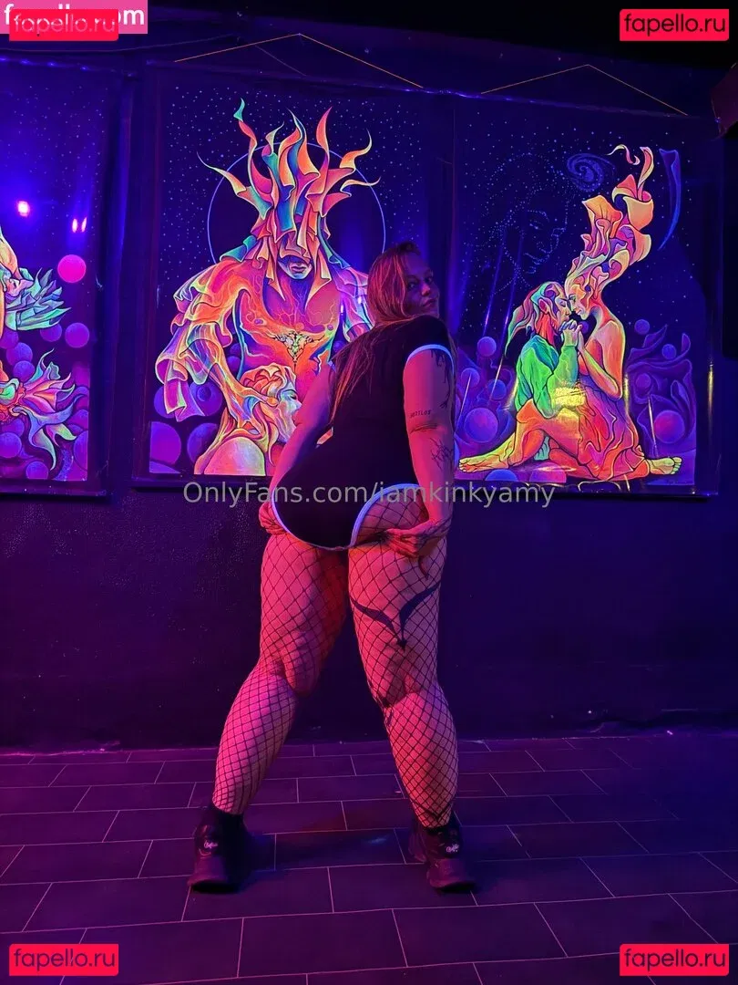 iamkinkyamy Onlyfans Photo Gallery 