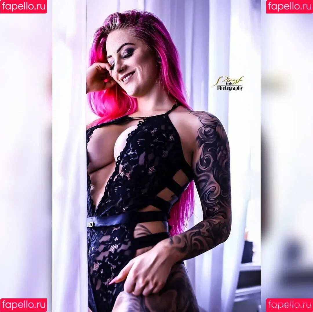 Pia Sativa Onlyfans Photo Gallery 
