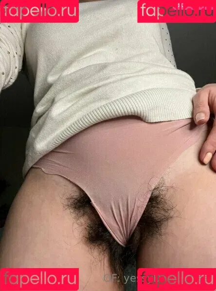 yessydwaifufree Onlyfans Photo Gallery 